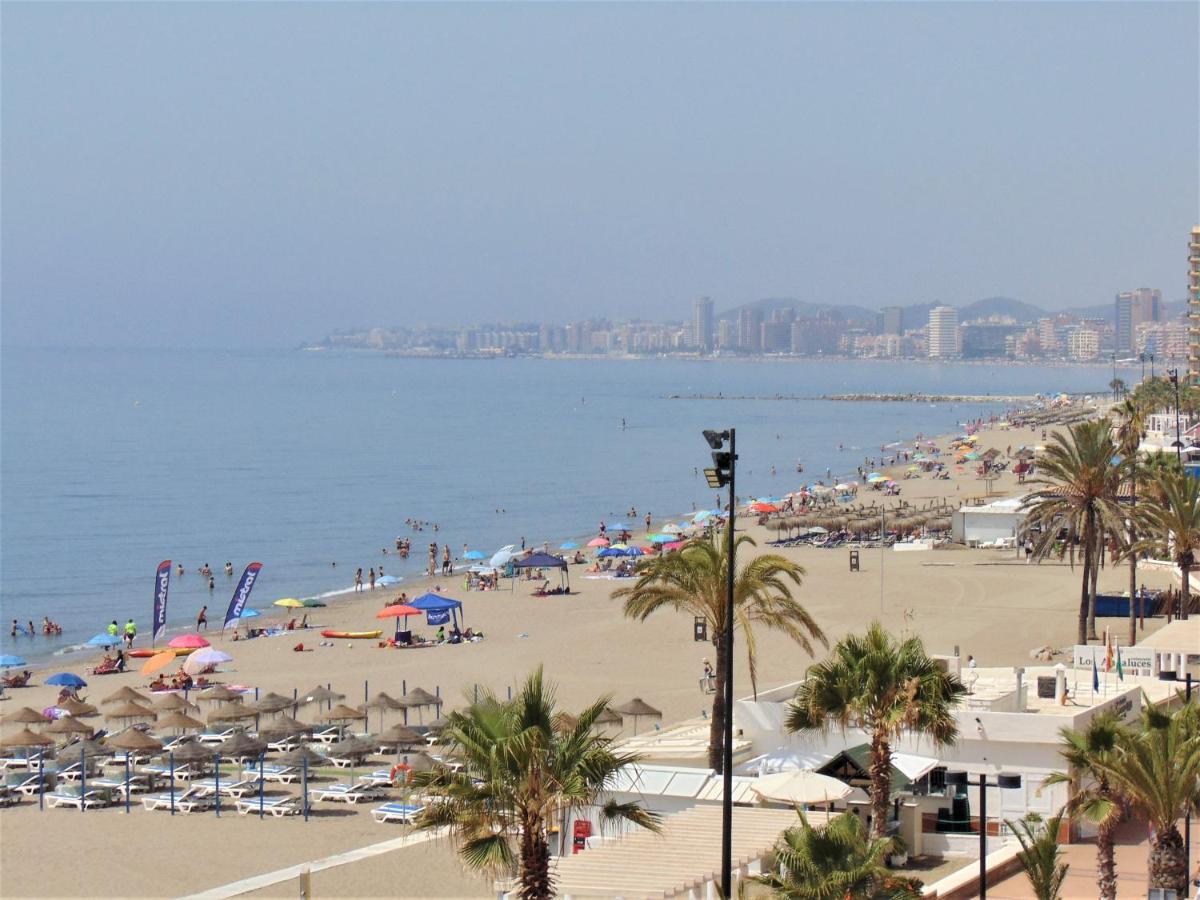 Beachfront, Two Bed- & Bathrooms, Private Parking Fuengirola Exterior photo